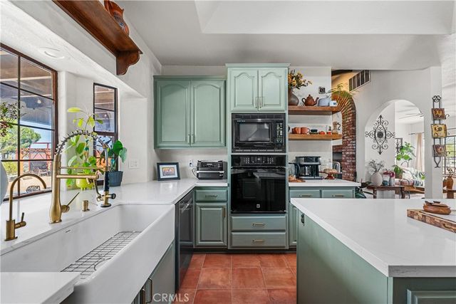 8549 W Avenue D2, Lancaster, CA 93536
