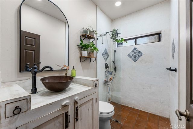 8549 W Avenue D2, Lancaster, CA 93536