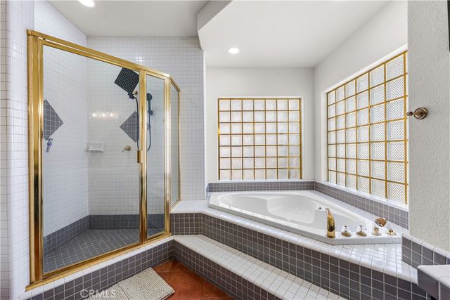 8549 W Avenue D2, Lancaster, CA 93536