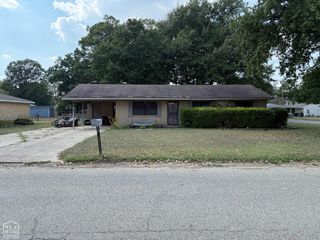 201 Hall Street, Bay, AR 72411