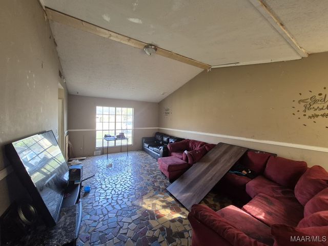 3224 Raintree Drive, Montgomery, AL 36116