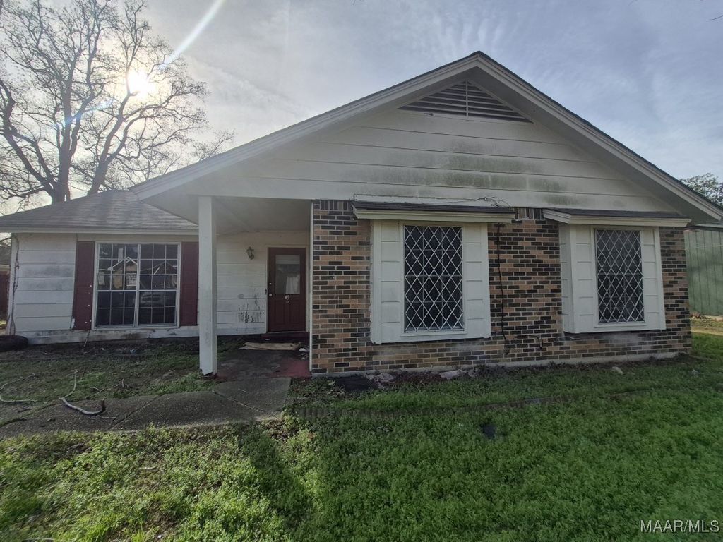 3224 Raintree Drive, Montgomery, AL 36116