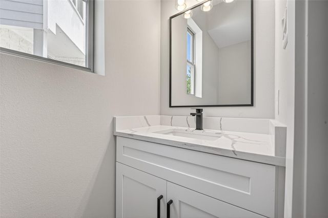 4902 Wunder Way, Houston, TX 77069