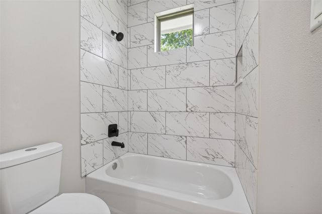 4902 Wunder Way, Houston, TX 77069