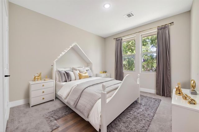 4902 Wunder Way, Houston, TX 77069