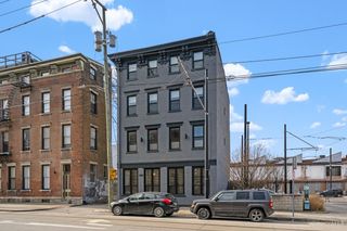 1909 Race Street, Cincinnati, OH 45202