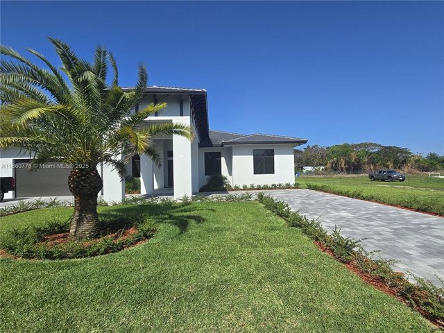 23840 SW 209th Pl, Homestead, FL 33031