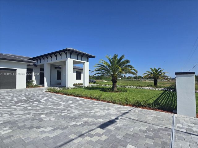 23840 SW 209th Pl, Homestead, FL 33031