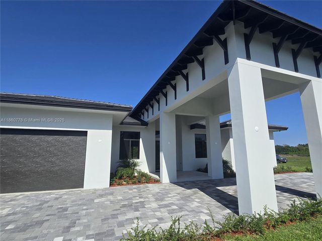 23840 SW 209th Pl, Homestead, FL 33031
