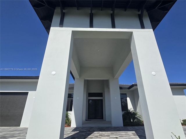 23840 SW 209th Pl, Homestead, FL 33031