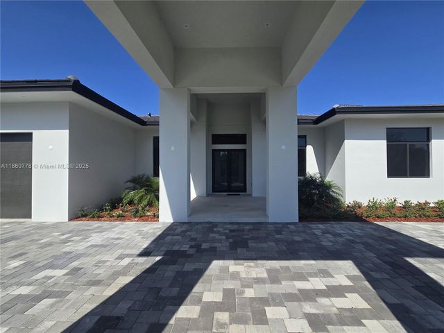 23840 SW 209th Pl, Homestead, FL 33031