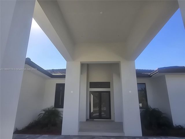 23840 SW 209th Pl, Homestead, FL 33031