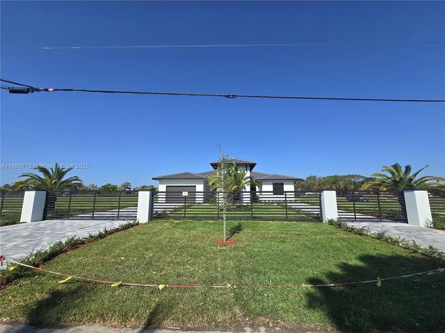 23840 SW 209th Pl, Homestead, FL 33031