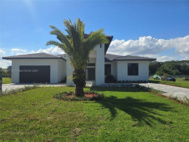 23840 SW 209th Pl, Homestead, FL 33031