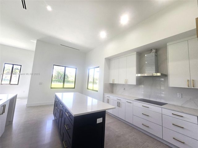 23840 SW 209th Pl, Homestead, FL 33031