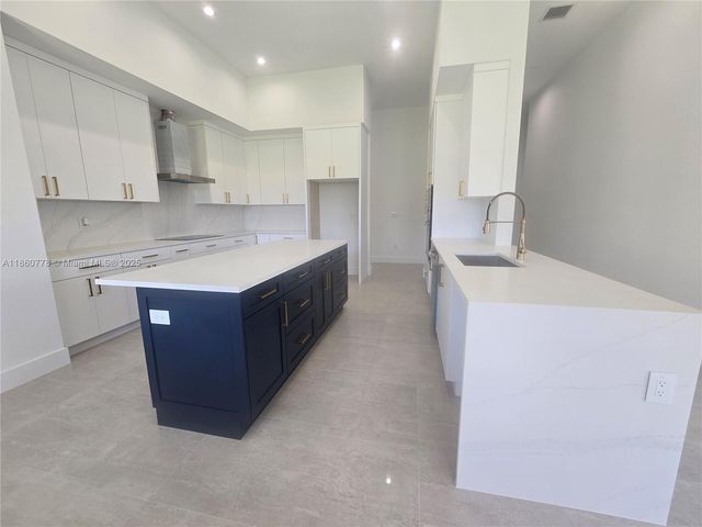 23840 SW 209th Pl, Homestead, FL 33031