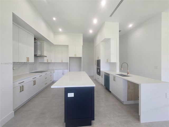 23840 SW 209th Pl, Homestead, FL 33031