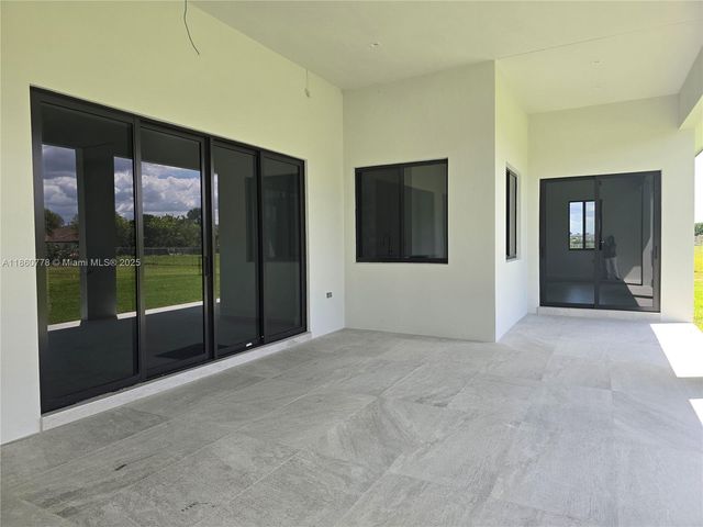 23840 SW 209th Pl, Homestead, FL 33031