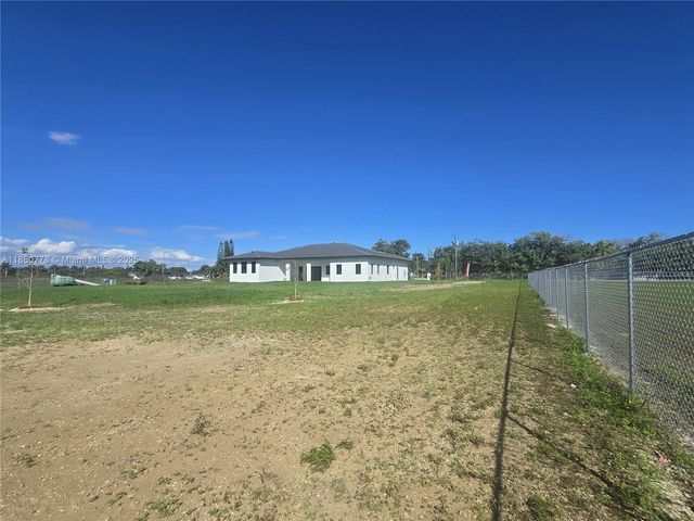 23840 SW 209th Pl, Homestead, FL 33031