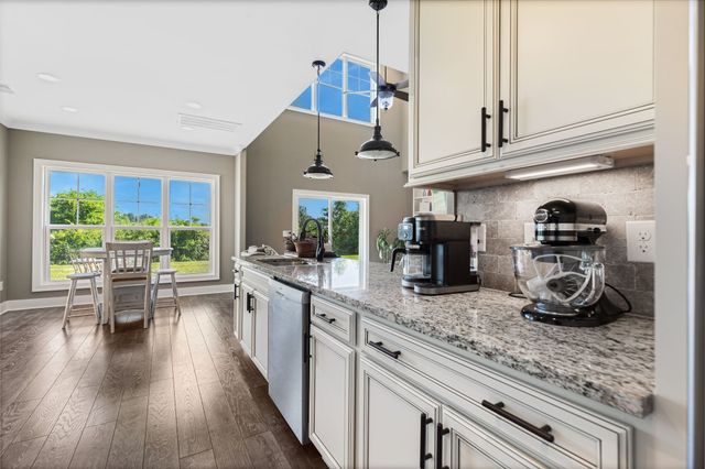 522 McChrystal Dr, Murfreesboro, TN 37129