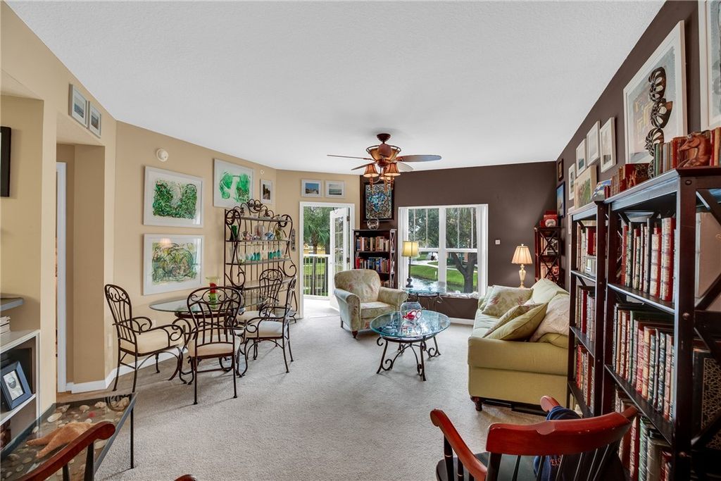 5060 Fairways Circle F210, Vero Beach, FL 32967