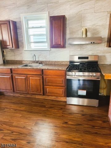 37 Springdale Ave, Newark City, NJ 07107