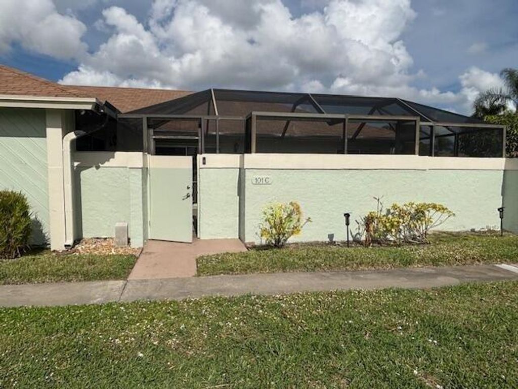 101 Harvest Moon Court C, Jupiter, FL 33458