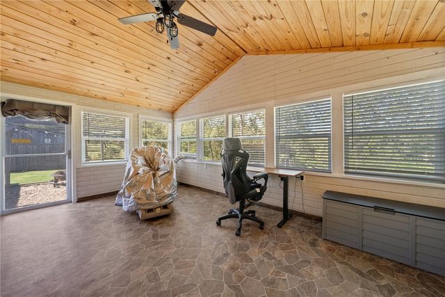 4720 E Wyman Road, Fayetteville, AR 72701