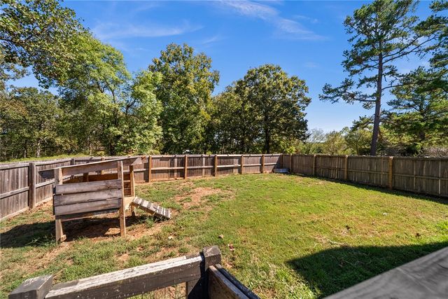 4720 E Wyman Road, Fayetteville, AR 72701