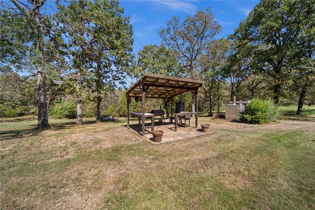 4720 E Wyman Road, Fayetteville, AR 72701