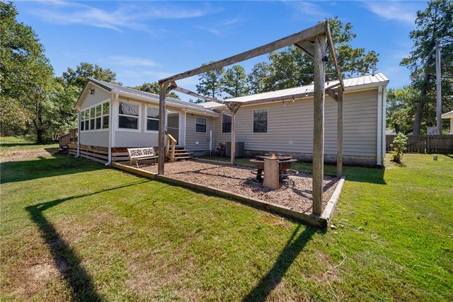 4720 E Wyman Road, Fayetteville, AR 72701
