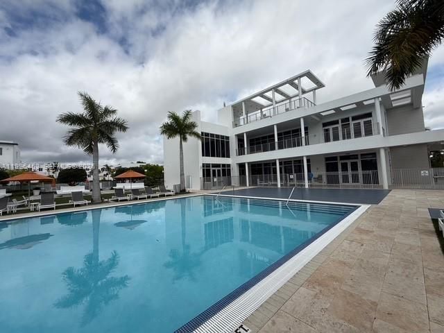 10412 NW 63rd Ter, Doral, FL 33178