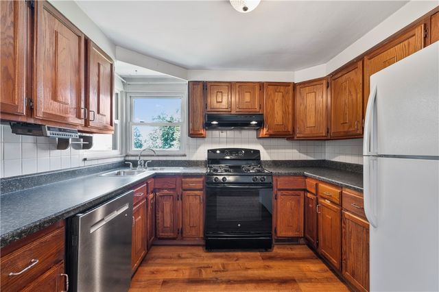 3210 Thornwood Drive, Bethel Park, PA 15102