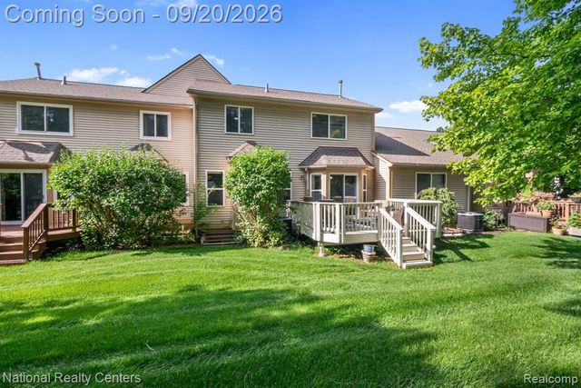 8019 Springdale, White Lake, MI 48386