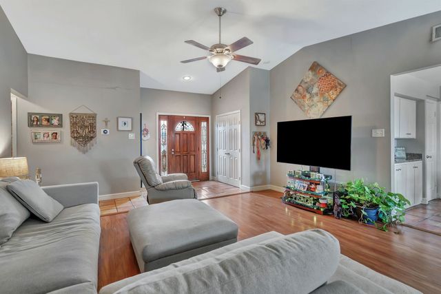 1845 Briarcrest Cove, Carrollton, TX 75006