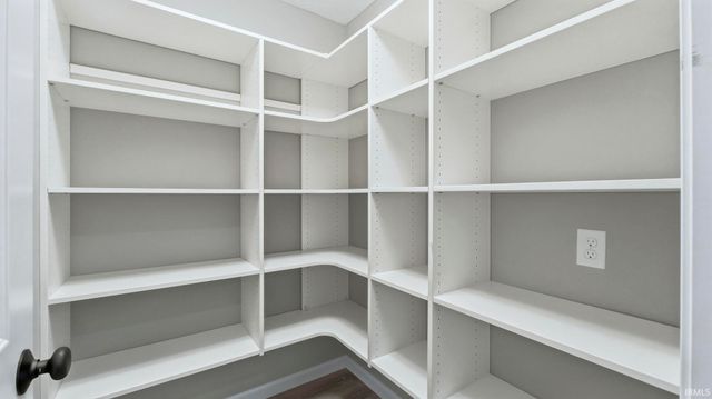 10901 Oaklynn Reserve Boulevard, Fort Wayne, IN 46835