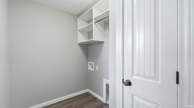 10901 Oaklynn Reserve Boulevard, Fort Wayne, IN 46835