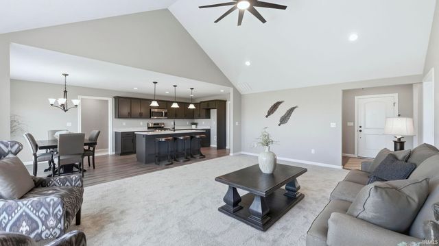 10901 Oaklynn Reserve Boulevard, Fort Wayne, IN 46835