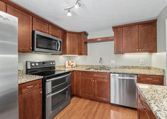 57 Quarry Circle Drive, Milford, NH 03055