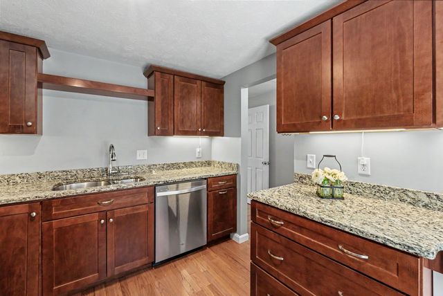 57 Quarry Circle Drive, Milford, NH 03055
