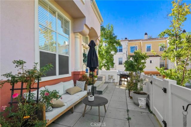 1071 S Volterra, Anaheim, CA 92808