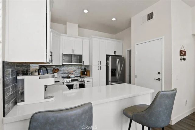 1071 S Volterra, Anaheim, CA 92808