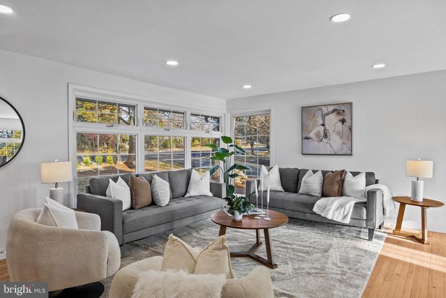 1221 HUNTINGDON PIKE, Huntingdon Valley, PA 19006