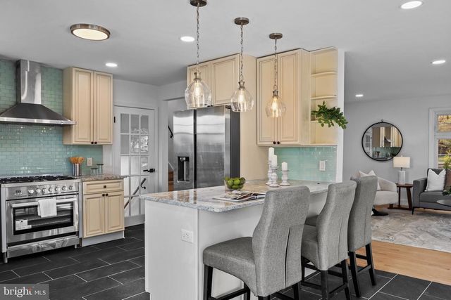 1221 HUNTINGDON PIKE, Huntingdon Valley, PA 19006