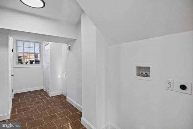 1221 HUNTINGDON PIKE, Huntingdon Valley, PA 19006