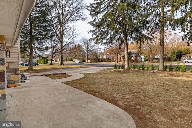 1221 HUNTINGDON PIKE, Huntingdon Valley, PA 19006