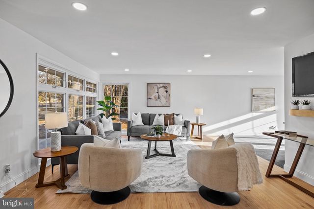 1221 HUNTINGDON PIKE, Huntingdon Valley, PA 19006