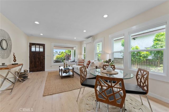 3821 S Hobart Boulevard, Los Angeles, CA 90062