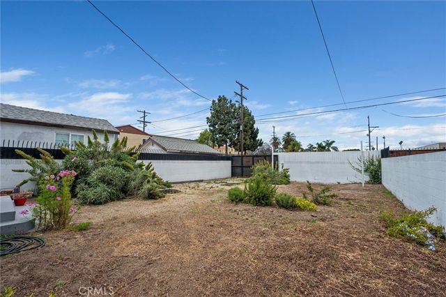 3821 S Hobart Boulevard, Los Angeles, CA 90062