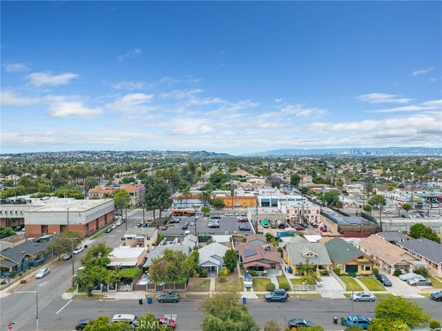 3821 S Hobart Boulevard, Los Angeles, CA 90062